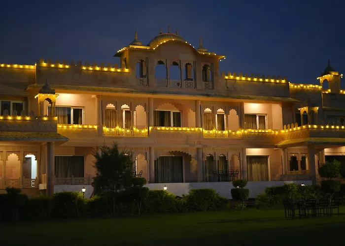 Dhawala Resort By Aamod